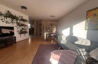 Wohnung mieten in 73257 Köngen, Ideal für Singles und Paare! Helle 2,5 Zimmer Wohnung in Köngen mit Balkon + PKW- Stellplatz!