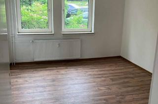 Wohnung mieten in Zum Pfieffrain 25, 34212 Melsungen, Schöne 4-Zimmer Wohnung mit neuen Bodenbelägen zu vermieten