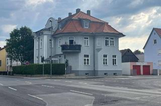 Wohnung mieten in Jean-Paul-Straße 61, 95444 City, Wohnen mit Charakter: Wunderschöner, sanierter Altbau direkt am Hofgarten