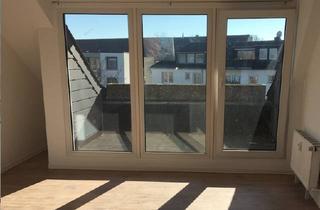 Wohnung mieten in Cracauerstr. 7-9, 47799 Cracau, Vollständig renovierte 3-Zimmer-DG-Wohnung mit Balkon und in Krefeld