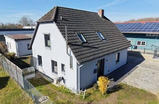 Einfamilienhaus kaufen in 24226 Heikendorf, Großzügiges Einfamilienhaus mit Werkstatt im Gewerbegebiet Heikendorf