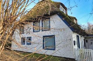 Haus kaufen in 24211 Pohnsdorf, PROVISIONSFREI für den Käufer! Freistehendes Zweifamilienhaus mit zusätzlicher Einliegerwohnung!