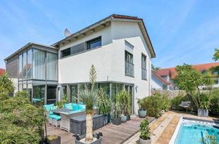 Haus kaufen in 85445 Oberding, Design trifft Wohnkomfort - Architektenhaus mit Sauna, Whirlpool & Pool
