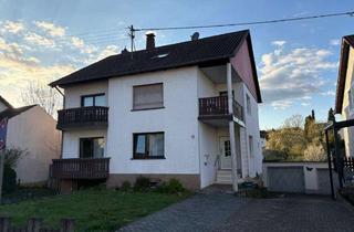 Haus kaufen in 66773 Schwalbach, Flexibel nutzbares Wohnhaus mit großem Garten in ruhiger Lage von Hülzweiler