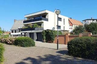 Haus kaufen in 39326 Wolmirstedt, Zweifamilienhaus mit Ensemble im Grünen