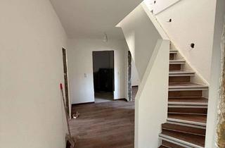 Haus kaufen in Schillerstraße 96, 67098 Bad Dürkheim, Zuhause mit viel Platz in Bad Dürkheim