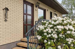 Haus kaufen in Engelroder Weg 2A, 13435 Wittenau, Sofort bezugsfrei in Wittenau: luxuriös ausgestattete DHH mit 5 Zimmern, 160qm Wfl., ausgebautes DG