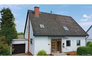Einfamilienhaus kaufen in 65396 Walluf, Großes Einfamilienhaus mit schönem Garten und Garage in begehrter Wohnlage