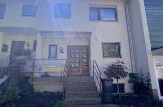 Haus kaufen in 71409 Schwaikheim, *RESERVIERT* Solides Reihen-Mittelhaus schönes Dachstudio mit Bad in Schwaikheim