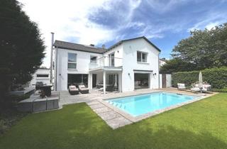 Villa kaufen in 76199 Rüppurr, Exklusive, lichtdurchflutete Villa im Rüppurrer Märchenviertel, die keine Wünsche offen lässt