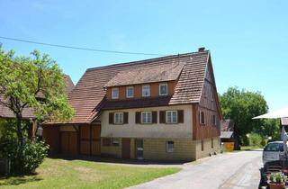 Bauernhaus kaufen in 72285 Pfalzgrafenweiler, Sanierungsbedürftiges Bauernhaus auf einem weitläufigen Grundstück