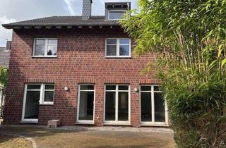 Haus mieten in Beverath, 41812 Erkelenz, xklusives Einfamilienhaus mit Dachstudio, Kamin & parkähnlichem Garten
