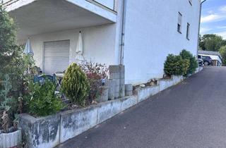 Wohnung mieten in Am Schlag 11, 65549 Limburg, 2-Zimmer-Erdgeschosswohnung in Limburg mit Terrasse, Stellplatz & Keller – wird renoviert.