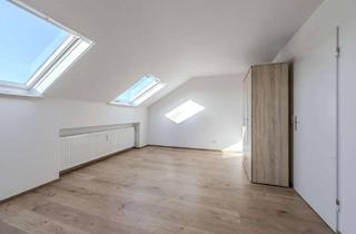 Wohnung mieten in Dürrenstraße 9 (bald leersteh, 71720 Oberstenfeld, Kernsanierte 2-Zimmer-Dachgeschosswohnung mit neuer Einbauküche & Stellplatz in Oberstenfeld