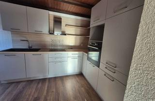 Wohnung mieten in Schopfheimer Straße 21, 77743 Neuried, 2,5 Zimmer Wohnung im Zweifamilienhaus mit Balkon und Einbauküche
