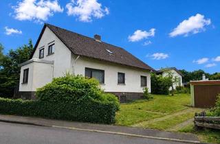 Einfamilienhaus kaufen in 35083 Wetter, Großzügiges Einfamilienhaus mit 8 Zimmern und Traumgrundstück in Wetter