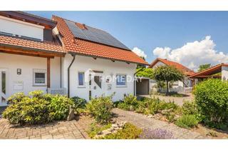Haus kaufen in 78269 Volkertshausen, Sorgenfrei wohnen: DHH (Klasse A, PV & Wärmepumpe) mit traumhaftem Blick ins Grüne