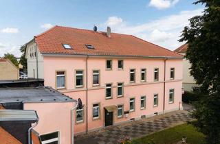 Anlageobjekt in 01558 Großenhain, Investment mit Cashflow und Entwicklungsreserve - saniertes WGH in Großenhain.