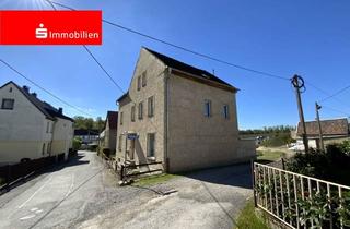 Einfamilienhaus kaufen in 04617 Kriebitzsch, Familienfreundliches Haus in ländlicher Idylle mit einladenden Sitzbereich im Garten