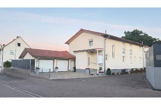 Doppelhaushälfte kaufen in 77933 Lahr, Lahr (Schwarzwald) - Doppelhaushälfte mit Pool und Doppelgarage