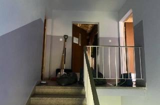 Wohnung kaufen in 52074 Aachen, Aachen - Ausbaupotenzial Dachgeschoss Die Mansardenwohnung +Dachboden