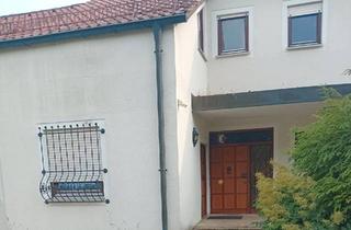 Haus kaufen in 92237 Sulzbach-Rosenberg, Sulzbach-Rosenberg - Nähe Krankenhaus Zweifamilienhaus mit Garten, Pool, Doppelgarage