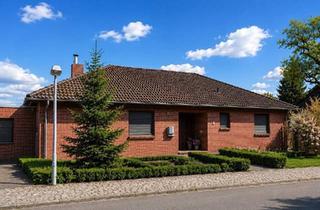 Haus kaufen in 38476 Barwedel, Barwedel - 6 Zi. Winkelbungalow | 171 m² | Garten, Pool & Kamin
