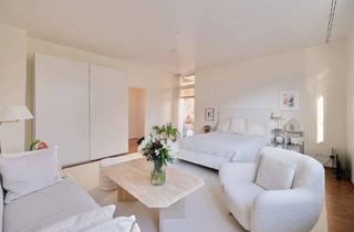 Wohnung kaufen in Eosanderstraße 33, 10587 Charlottenburg, "Wunderschöne, freie Apartmentwohnung mit Balkon am Schloss Charlottenburg"