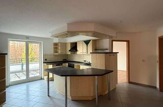 Wohnung kaufen in Wiesenauerstr., 15295 Groß Lindow, Charmante Maisonette-Wohnung mit Kamin, Balkon & 2 TG-Stellplätzen in Groß Lindow