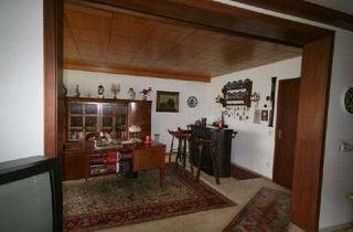 Wohnung kaufen in 67661 Hohenecken, Eigentumswohnung in herrlichem Zweifamilienhaus mit großem Garten