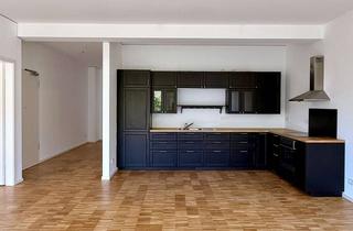 Wohnung kaufen in Ehrenbergstraße, 10245 Friedrichshain, 3-Zimmer-Wohnung mit Balkon in Berlin-Friedrichshain