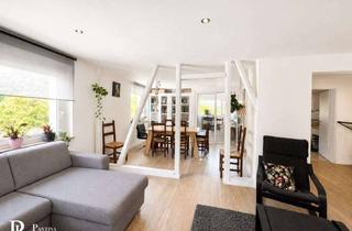 Wohnung kaufen in Schickhardtweg, 75365 Calw, Großes Dachgeschoss in bester Halbhöhenlage – modernisiert & vielseitig nutzbar