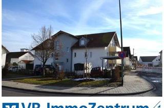 Wohnung kaufen in 86929 Penzing, Charmante 3-Zimmer Dachgeschosswohnung mit Sichtdachtstuhl und Aufzug