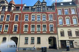 Wohnung kaufen in Oelsnitzer Straße 57, 08523 Plauen, Stark! Wohnung im Dachgeschoss mit Balkon, sucht neuen Eigentümer!
