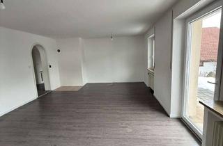 Wohnung mieten in Donaustraße 33, 86687 Kaisheim, Frisch renovierte 2-Zimmer-Erdgeschosswohnung mit Terrasse & kleinem Garten in Kaisheim