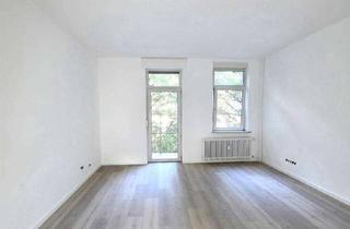 Wohnung mieten in 76131 Oststadt, 3669 - Erstbezug nach Sanierung! 2-Zimmerwohnung mit Balkon nähe Durlacher Tor!