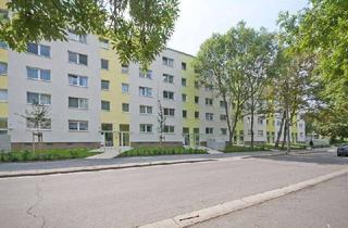 Wohnung mieten in Rennbahnring 12, 06124 Südliche Neustadt, Bezugsfertige 2-Raum-Wohnung mit Aufzug und Balkon