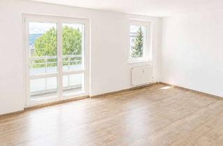 Wohnung mieten in Am Steingraben 51-65, 98617 Meiningen, Frisch renovierte 2-Raum Wohnung zu vermieten! Mit Balkon und Stellplatz.