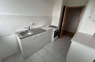 Wohnung mieten in Helmut-Welz-Straße, 06449 Aschersleben, Nachmieter gesucht für 2-Zimmer-Wohnung mit Single-Pantry-Küche!