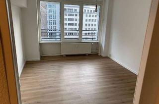 Wohnung mieten in Leipziger Straße 49, 10117 Mitte, Helle geräumige 4 Zimmer am Spittelmarkt mit 2 Balkonen frisch renoviert