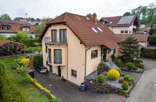 Einfamilienhaus kaufen in 56766 Ulmen, *** Freistehendes Einfamilienhaus mit Einliegerwohnung in idyllischer Lage in Ulmen ***