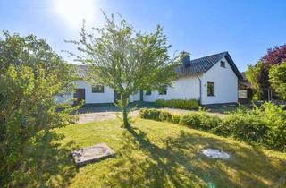 Einfamilienhaus kaufen in 38154 Königslutter, Perfekt für Pferdeliebhaber! Einfamilienhaus mit Pferdestall und 4.000m² großer Weidefläche.