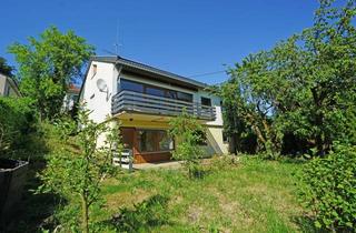 Einfamilienhaus kaufen in 72800 Eningen, Stark Sanierungsbedürftiges Einfamilienhaus in Halbhöhenlage mit Garten, Garage und schönem Ausblick