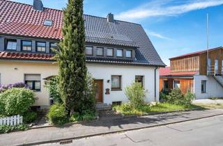 Doppelhaushälfte kaufen in 32108 Bad Salzuflen, Bereits mit neuem Dach und Außendämmung: gepflegte Doppelhaushälfte mit Balkon und Garten
