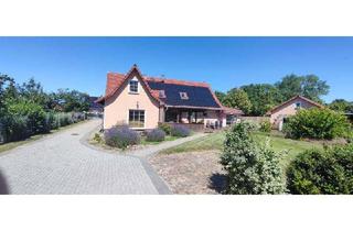 Haus kaufen in 17121 Loitz, Für Pferdeliebhaber mit 4 Pferdeboxen ein hochwertiges Landhaus mt Nebengebäude
