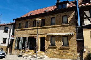 Haus kaufen in 97461 Hofheim, Schmuckes Stadthaus mit Gewerbefläche im Erdgeschoss, 2 Wohnungen in den Etagen u. einem ruhig gele