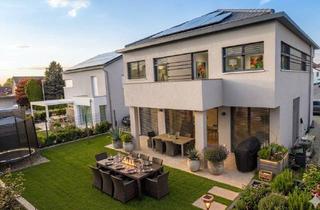 Villa kaufen in 77656 Offenburg, Seltene Gelegenheit: Exklusive Stadtvilla mit Premium-Ausstattung in Offenburg
