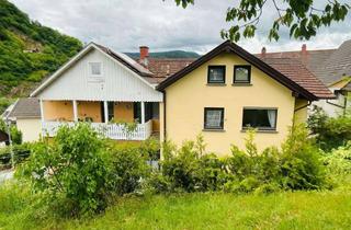 Haus kaufen in 76599 Weisenbach, Gemeinsam leben, individuell wohnen - großzügiges Zweifamilienhaus mit Garten & drei Wohneinheiten