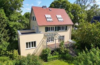 Villa kaufen in 18057 Hansaviertel, Exklusive Stadtvilla auf Traumgrundstück in Bestlage