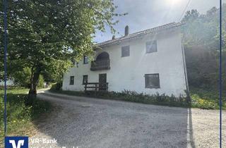 Einfamilienhaus kaufen in 94474 Vilshofen, SPITZEN ANGEBOT - DREI IN EINEM: EINFAMILIENHAUS INKL. ZWEI WALDGRUNDSTÜCKE ZU VERÄUSSERN!